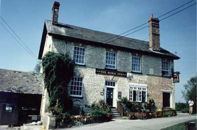 das Barge Inn - das Hauptquartier der Croppies -